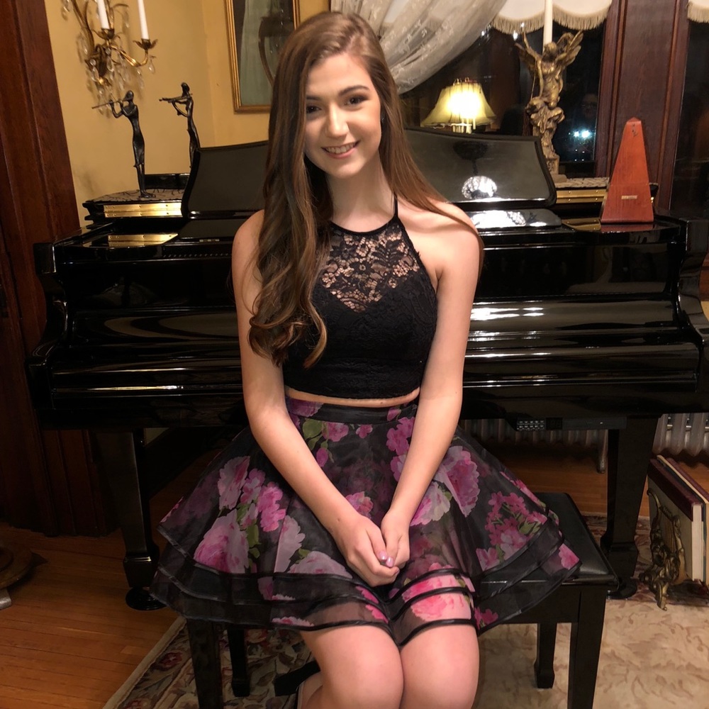 2 piece semi-formal dress - Picture 3 of 3